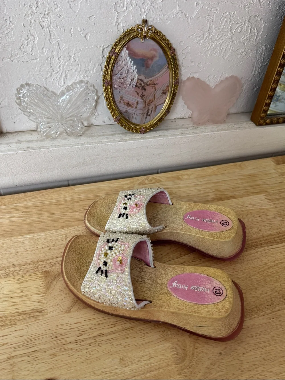 Vintage Hello Kitty Beaded Sandals Kids Size 13 Y2K Kawaii Pearl Sequin Platform